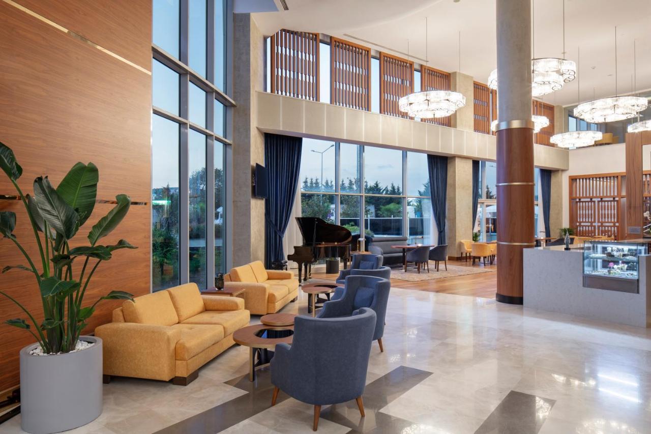 Doubletree By Hilton Istanbul Atasehir Hotel & Conference Centre Eksteriør bilde