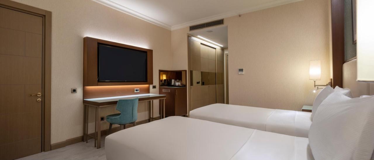 Doubletree By Hilton Istanbul Atasehir Hotel & Conference Centre Eksteriør bilde