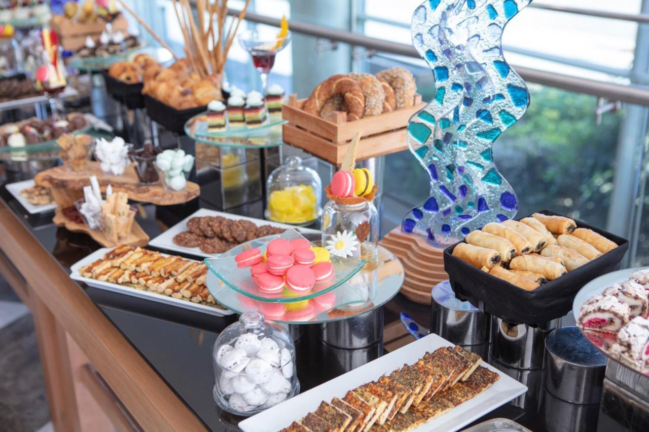 Doubletree By Hilton Istanbul Atasehir Hotel & Conference Centre Eksteriør bilde