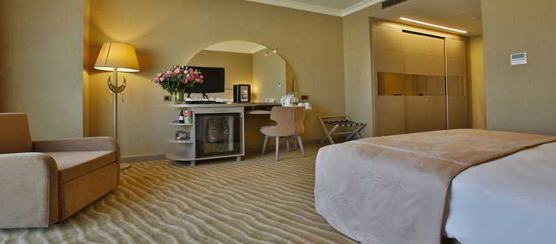 Doubletree By Hilton Istanbul Atasehir Hotel & Conference Centre Eksteriør bilde